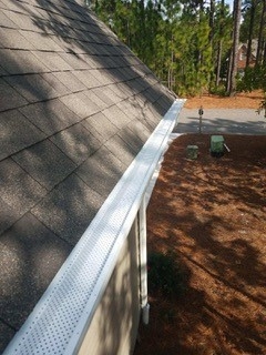 after image of cleaned gutters